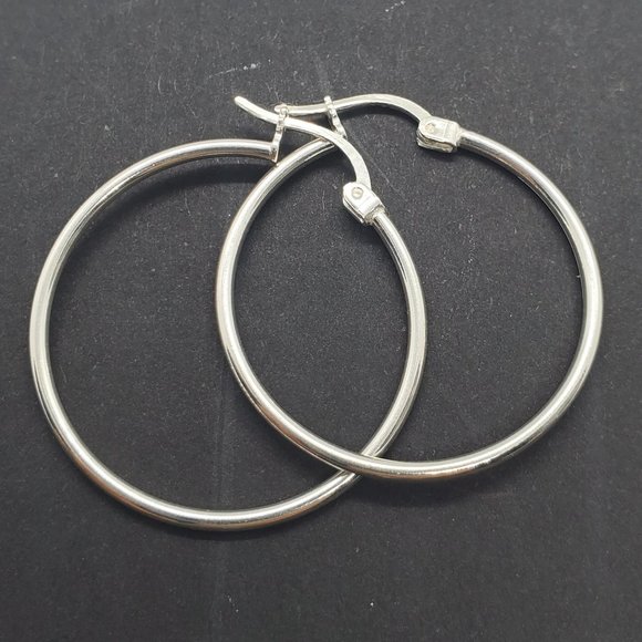 Silver 925 High Polished Hoop Earrings 1.5mm - Picture 10 of 11